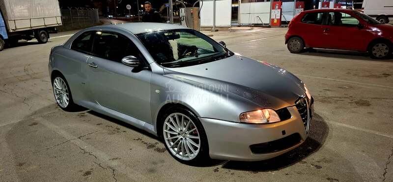 Alfa Romeo GT brera