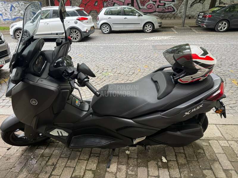 Yamaha x max