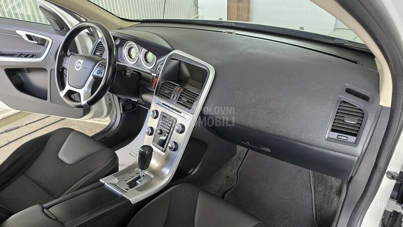 Volvo XC60 2.0 D  N A V I
