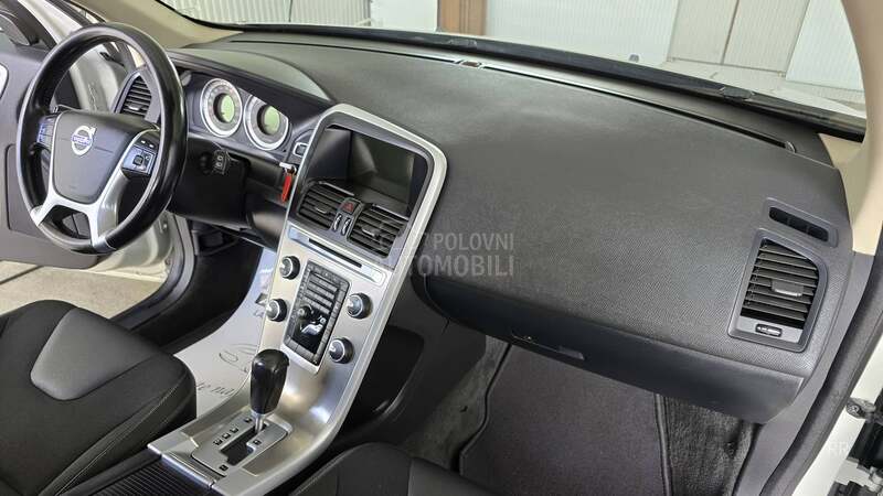 Volvo XC60 2.0 D  N A V I