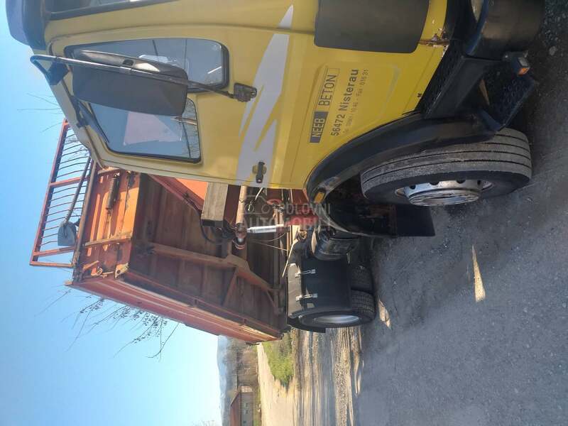 Mercedes Benz 12.220