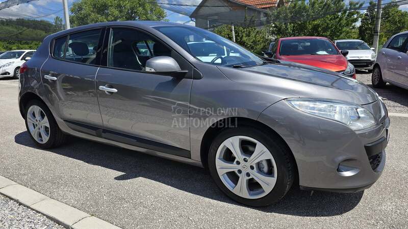 Renault Megane 1.5 DCI  N A V I