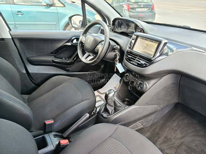 Peugeot 208 1.2ben