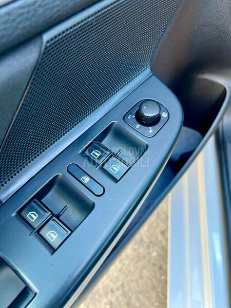 Volkswagen Golf 6 -VLASNlK 10 GOD