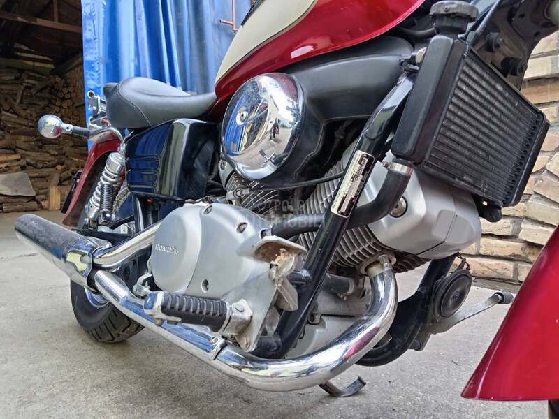 Honda VT 125 C Shadow