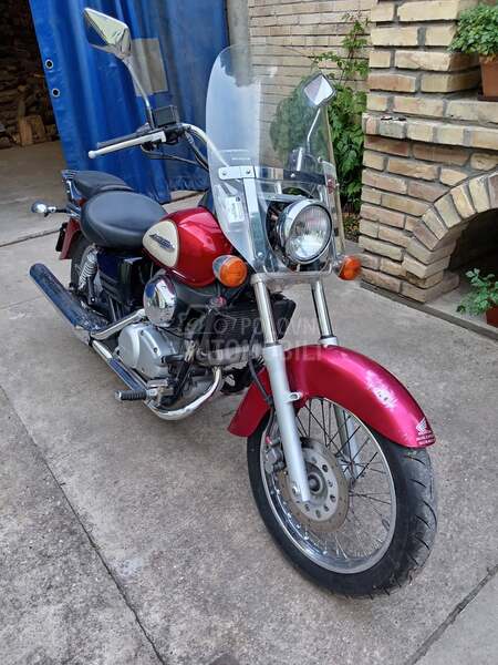 Honda VT 125 C Shadow