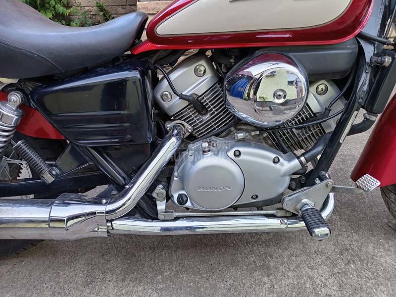 Honda VT 125 C Shadow