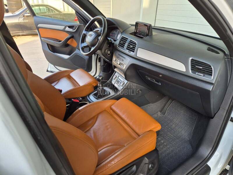 Audi Q3 2,0 TDI Sline