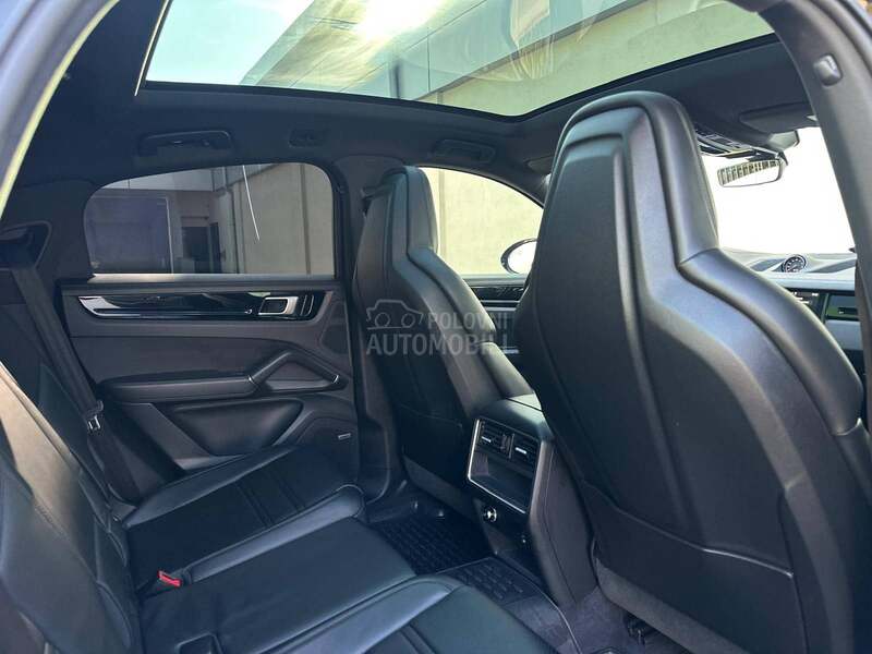 Porsche Cayenne Coupe