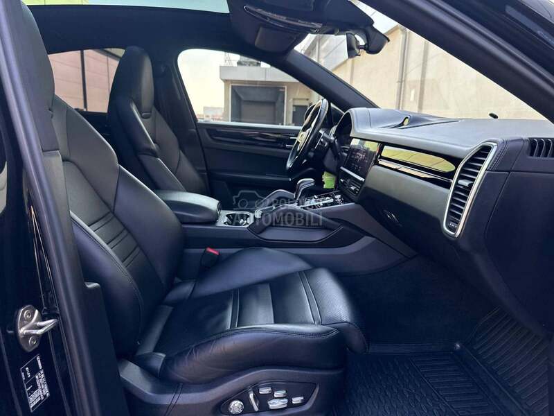 Porsche Cayenne Coupe