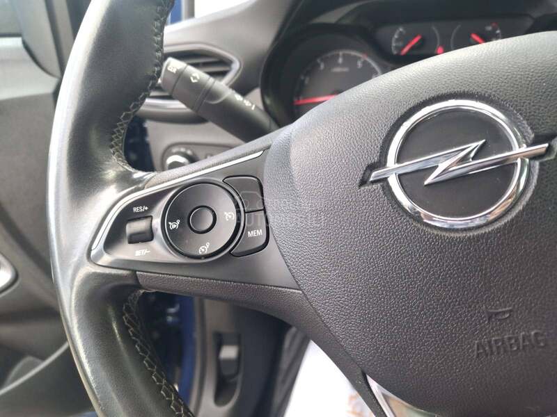 Opel Crossland X  1.2 b LED/NAV