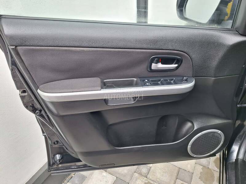 Suzuki Grand Vitara 4x4 R.E.D.U.K.T.O.R