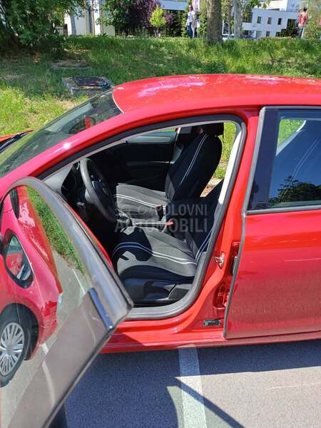 Volkswagen Golf 6 1.6 TDI