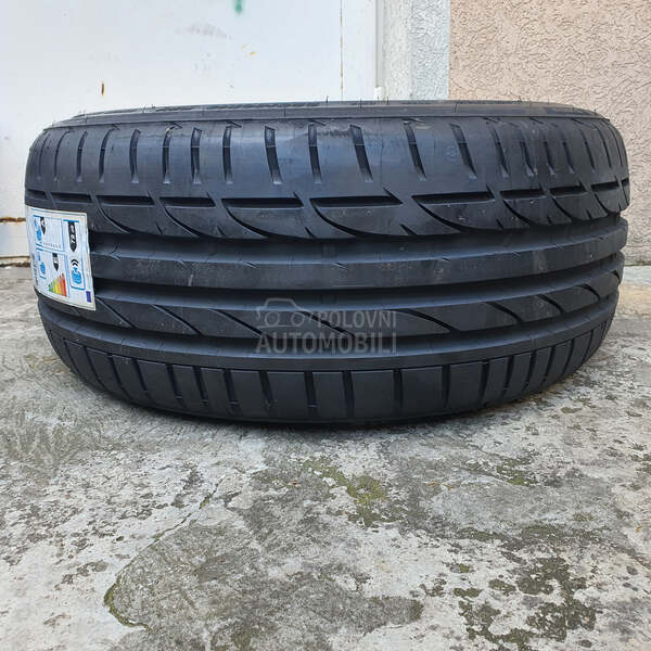 Bridgestone 225/40 R18 Letnja