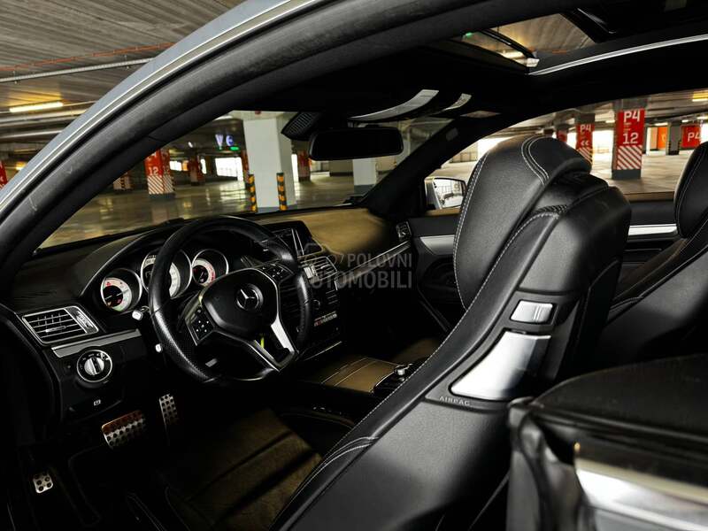 Mercedes Benz E 220 