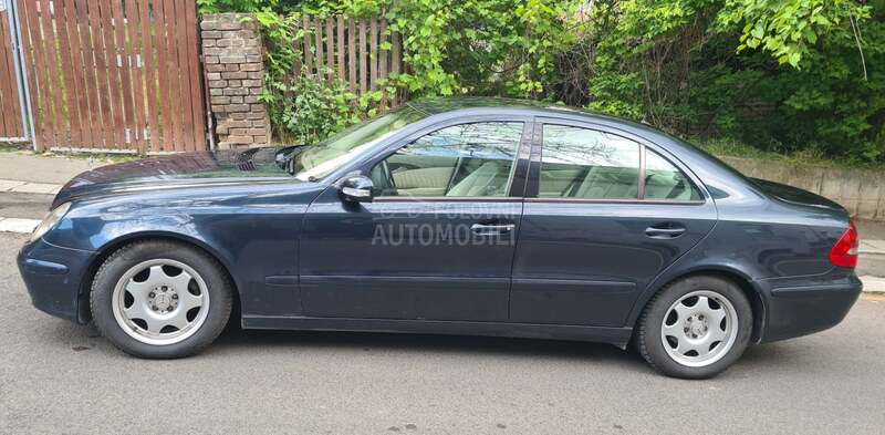 Mercedes Benz E 220 CDI