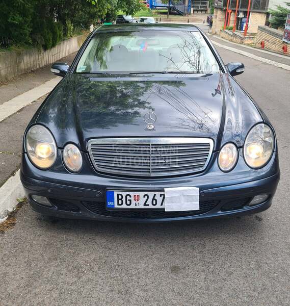 Mercedes Benz E 220 CDI