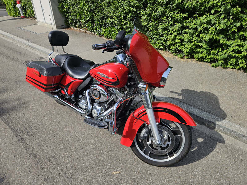 Harley Davidson FLHX