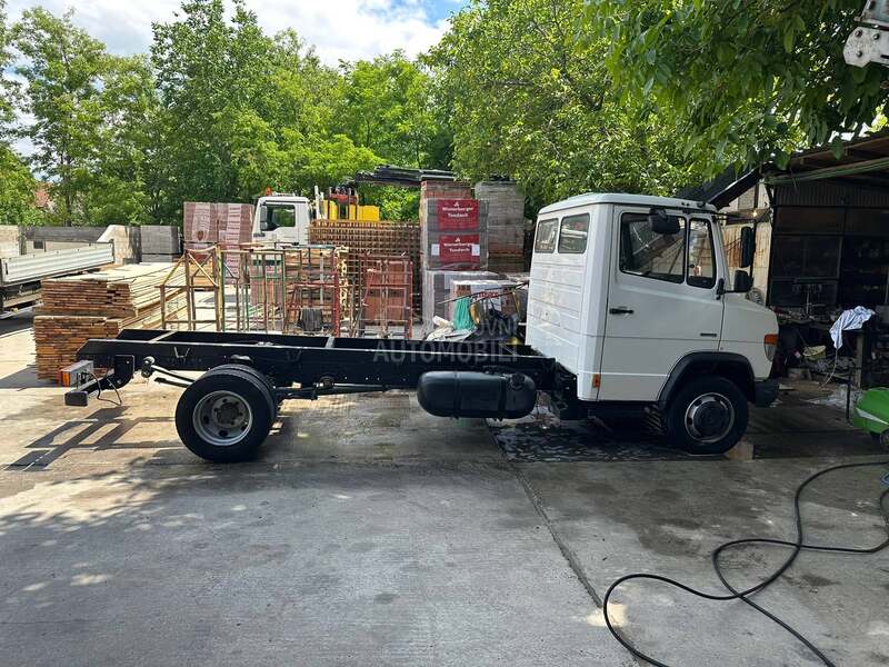 Mercedes Benz VARIO 816 D
