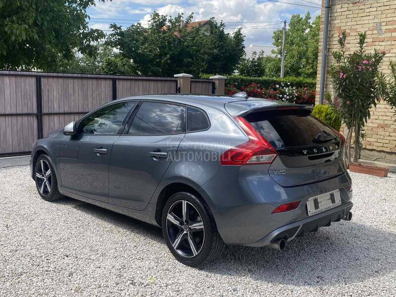 Volvo V40 R design