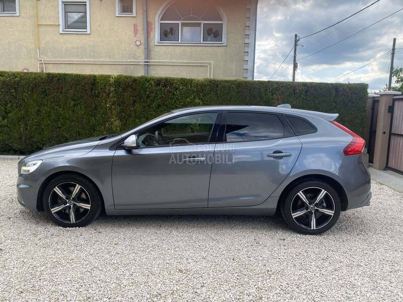 Volvo V40 R design