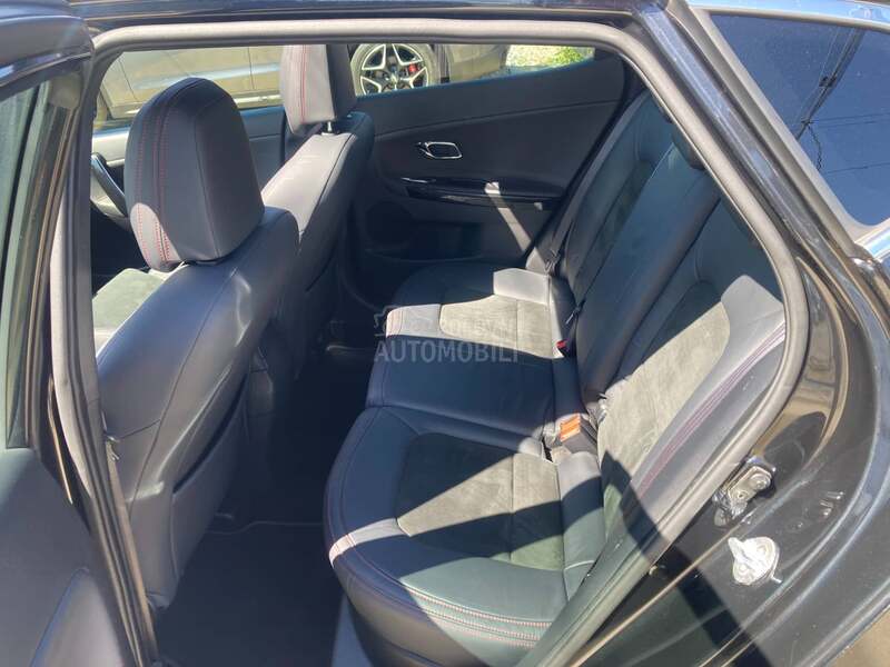 Kia cee`d GT 1.6T Pan Xen Nav