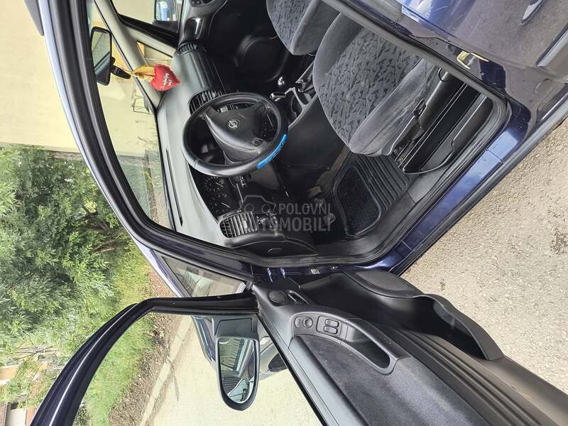 Opel Zafira 