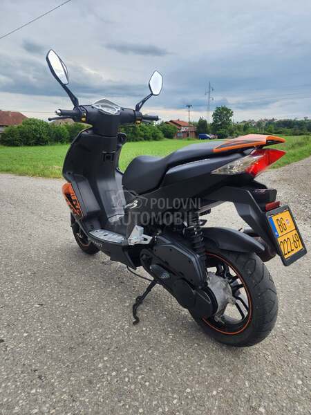 Peugeot Speedfight 3