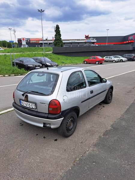 Opel Corsa B 1.0