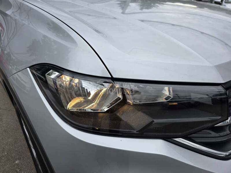 Volkswagen T-Cross LIFE 1.0 TSI DSG