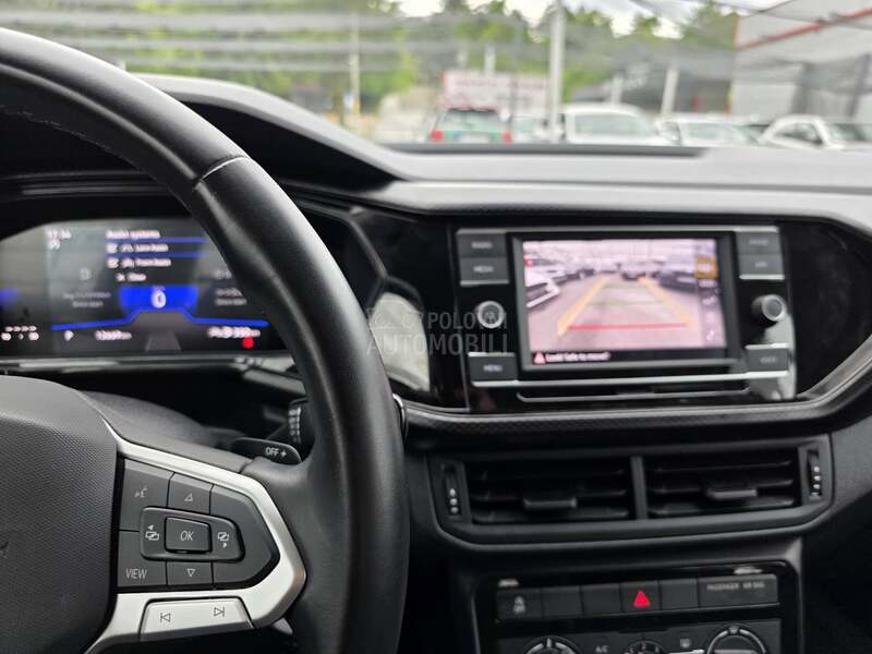 Volkswagen T-Cross LIFE 1.0 TSI DSG