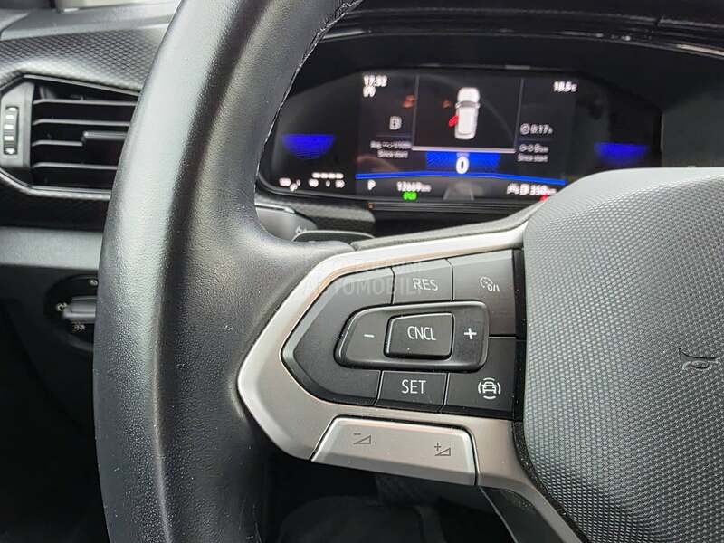 Volkswagen T-Cross LIFE 1.0 TSI DSG