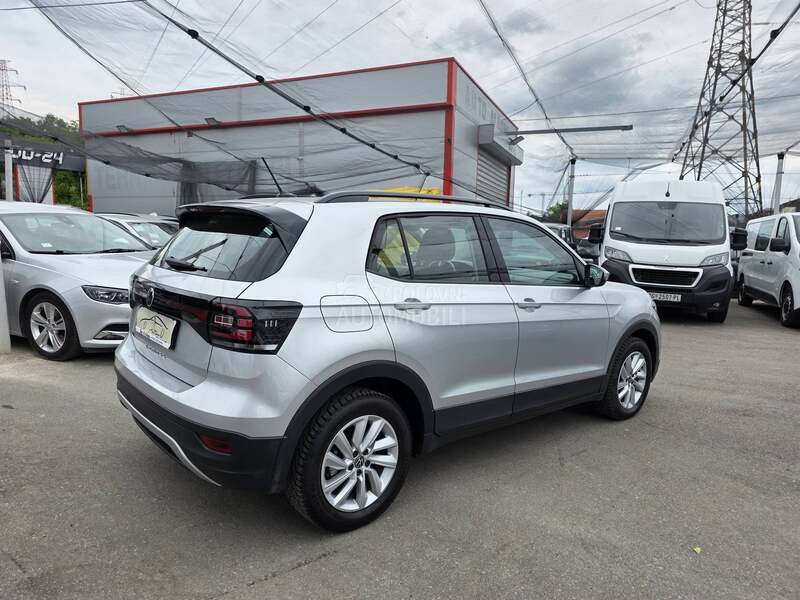 Volkswagen T-Cross LIFE 1.0 TSI DSG