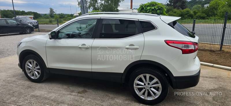 Nissan Qashqai 1.5d/Tekna/Pano/360