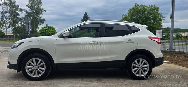 Nissan Qashqai 1.5d/Tekna/Pano/360