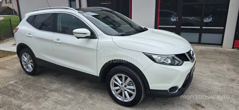 Nissan Qashqai 1.5d/Tekna/Pano/360