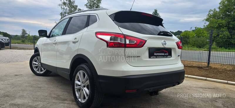 Nissan Qashqai 1.5d/Tekna/Pano/360