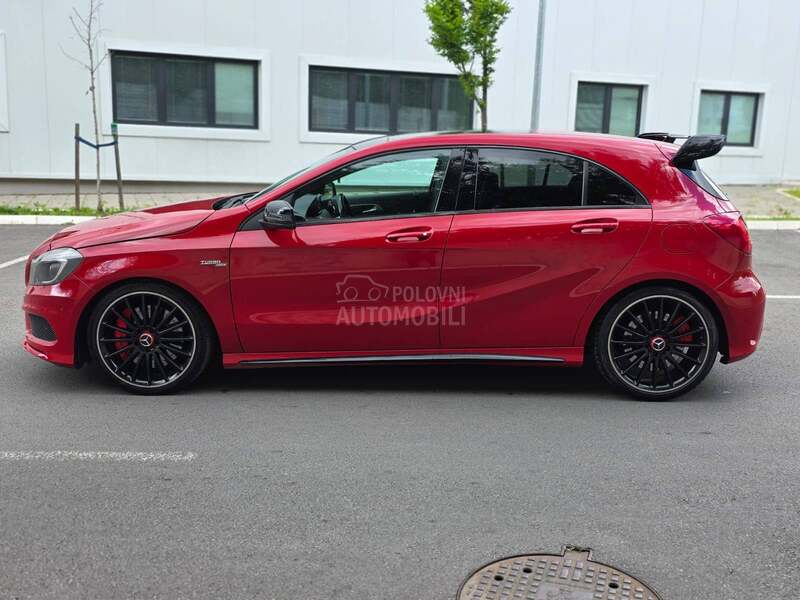 Mercedes Benz A 45 AMG 