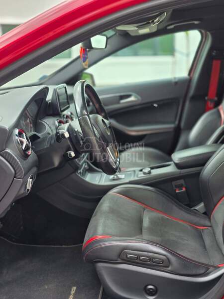 Mercedes Benz A 45 AMG 