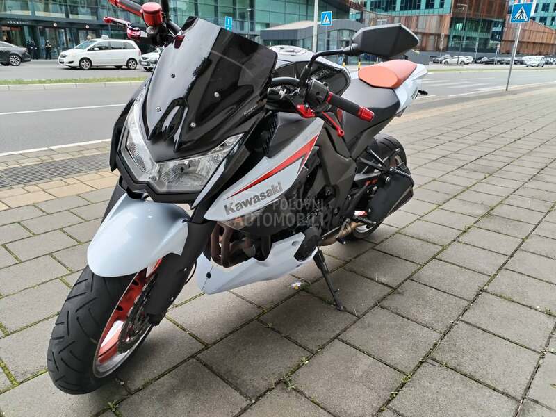 Kawasaki Z1000 SE