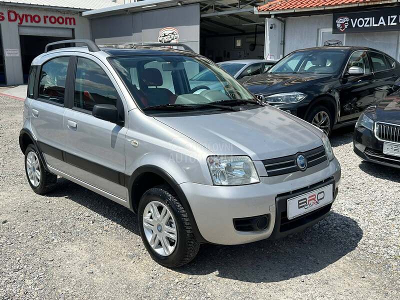 Fiat Panda Climbing Pano