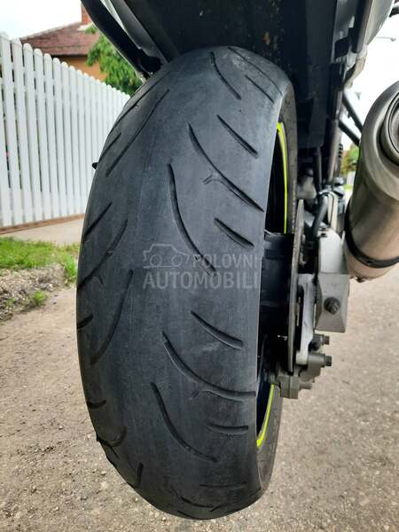 Yamaha Fazer 600