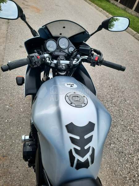 Yamaha Fazer 600