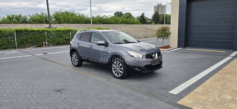 Nissan Qashqai 4x4/AUT/PAN/BOSE