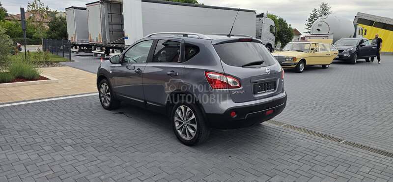 Nissan Qashqai 4x4/AUT/PAN/BOSE