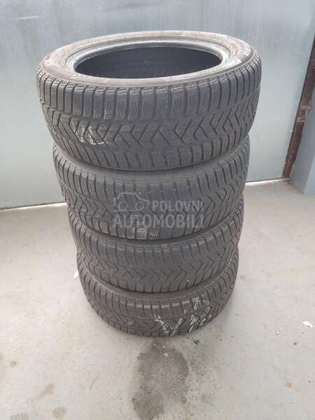 Pirelli 215/55 R17 Sve sezone