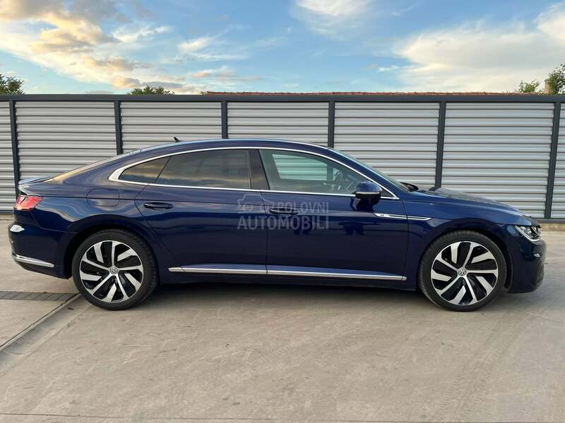 Volkswagen Arteon R LINE/T.OP CEN