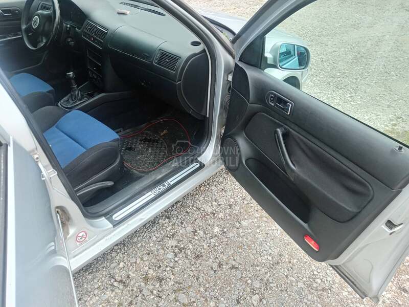 Volkswagen Golf 4 1.6