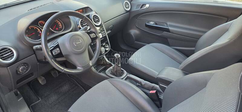 Opel Corsa D 1.3 cdti Svajcarska