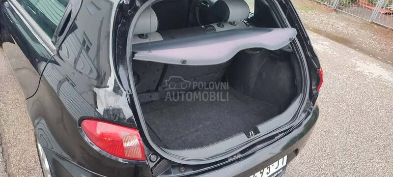 Alfa Romeo 147 1.9 jtdm black line